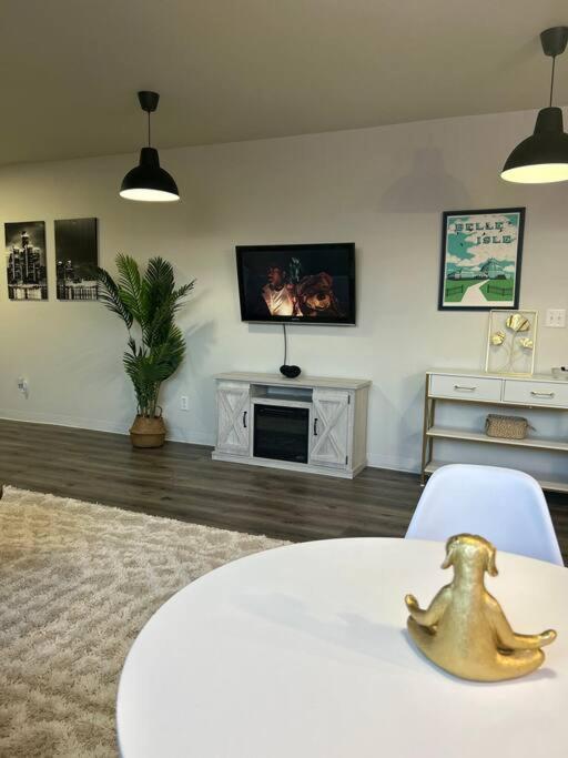 Modern Loft!/Free Parking/Long Stay Friendly! Detroit Ngoại thất bức ảnh